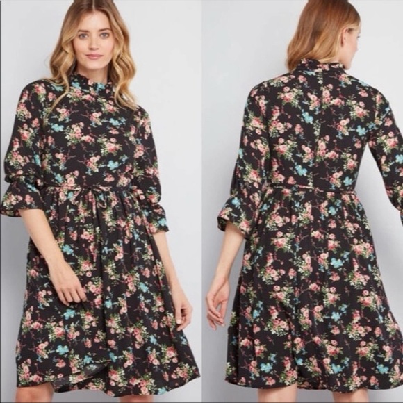 Modcloth Dresses & Skirts - NWOT ModCloth Fashionably Dashing Floral Dress Size Large